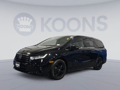 Used 2023 Honda Odyssey Sport image 1