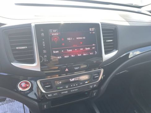 Used 2017 Honda Ridgeline Black Edition image 17