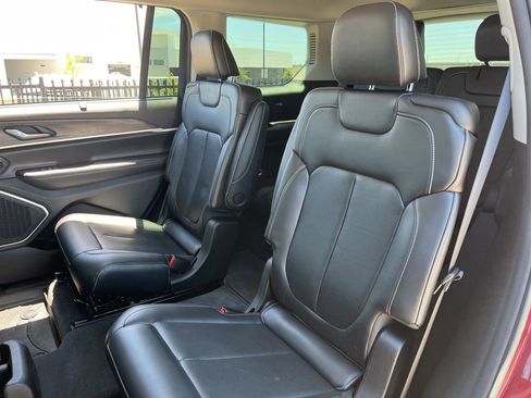 Used 2021 Jeep Grand Cherokee L Limited w/ Luxury Tech Group II AWD/4WD image 26