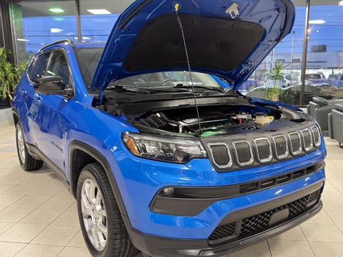 Used 2022 Jeep Compass Latitude image 23
