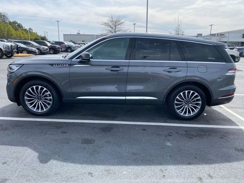 Used 2022 Lincoln Aviator Reserve w/ Equipment Group 201A image 4