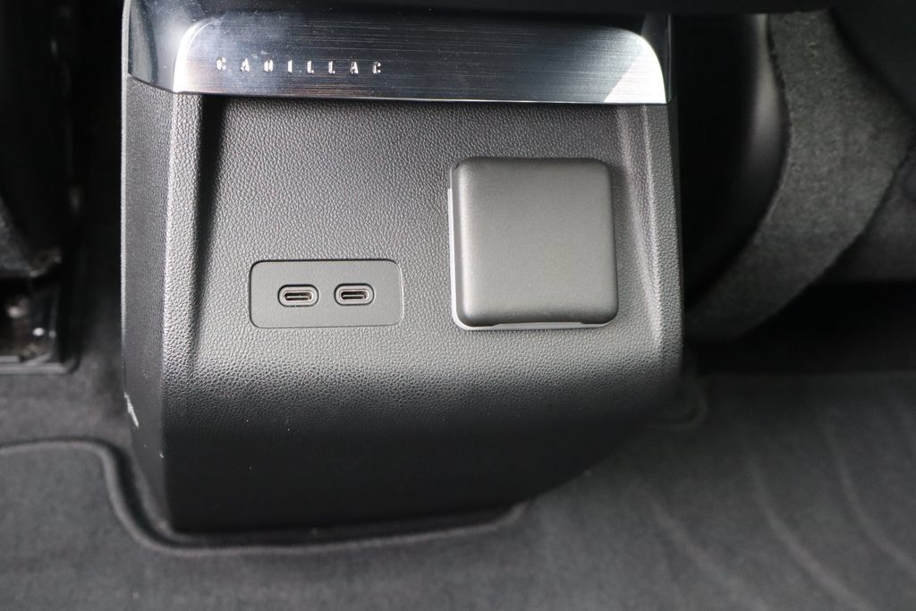 Used 2024 Cadillac Lyriq Sport RWD image 25