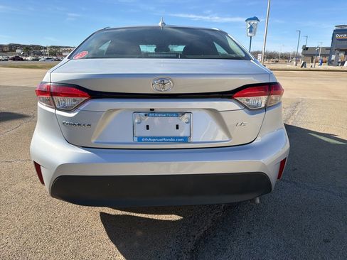 Used 2024 Toyota Corolla LE image 6