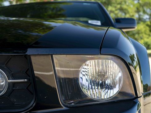 Used 2008 Ford Mustang Coupe RWD image 11