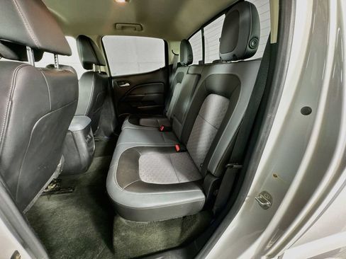 Used 2017 Chevrolet Colorado Z71 AWD/4WD image 29