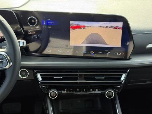 New 2026 Chevrolet Traverse LT image 27