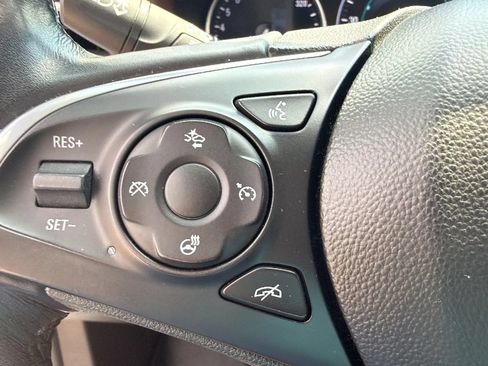 Used 2019 Buick Enclave Avenir FWD image 33