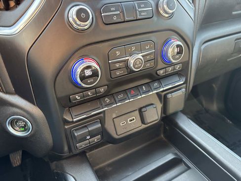 Used 2021 GMC Sierra 1500 AT4 image 24