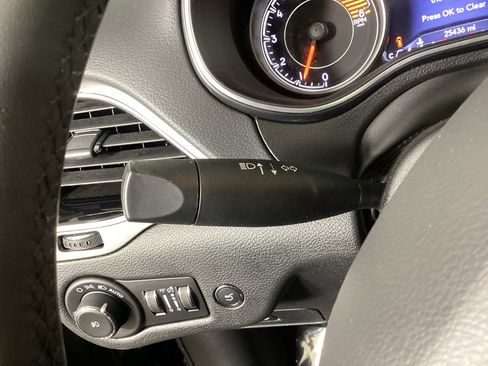 Used 2022 Jeep Cherokee Limited w/ Elite Package image 21