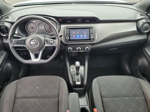 Used 2019 Nissan Kicks S FWD image 19