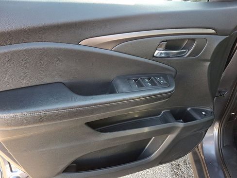 Used 2019 Honda Ridgeline RTL-T image 10