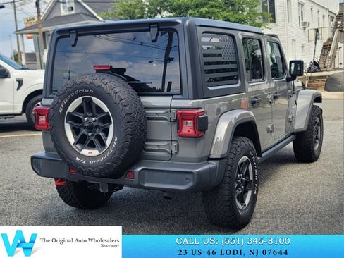 Used 2018 Jeep Wrangler Unlimited Sahara AWD/4WD image 6