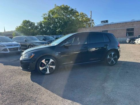 Used 2017 Volkswagen GTI S image 4