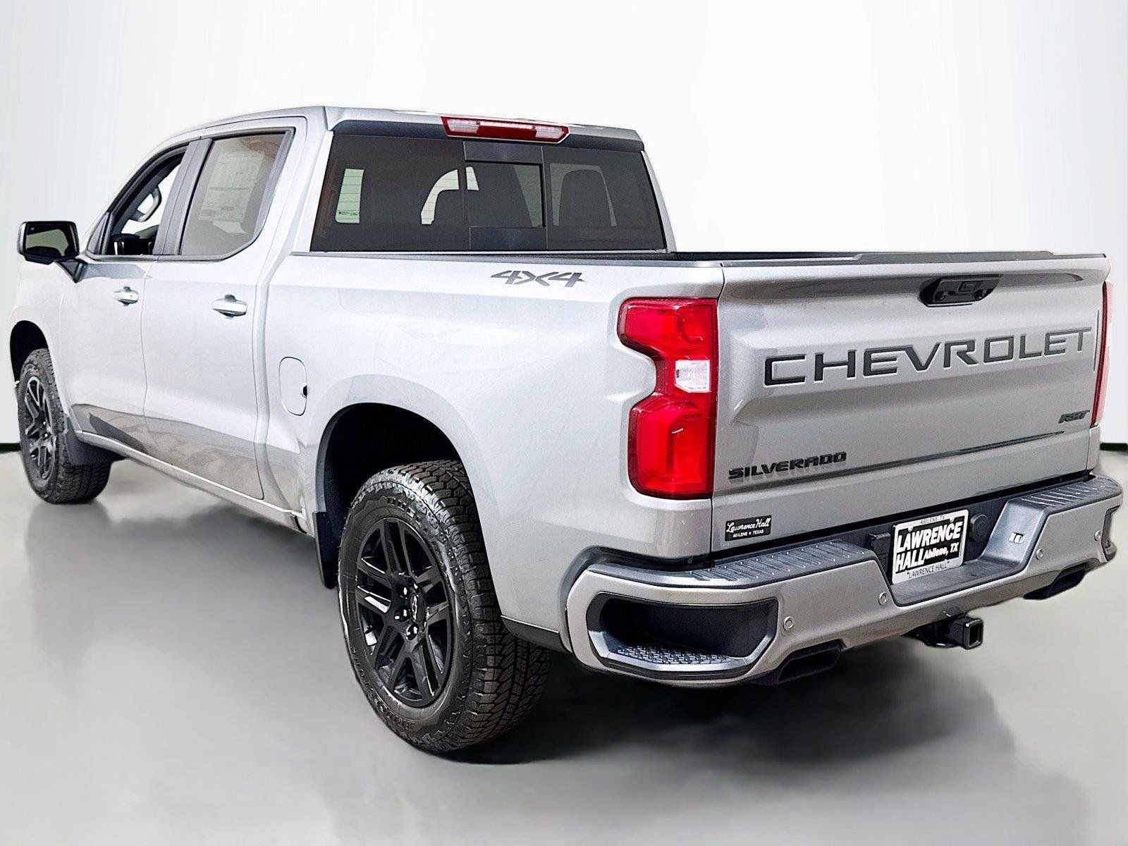New 2026 Chevrolet Silverado 1500 RST w/ Dark Appearance Package AWD/4WD image 3