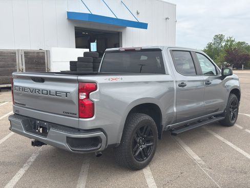 Used 2023 Chevrolet Silverado 1500 Custom w/ LPO, Dark Essentials Package AWD/4WD image 5
