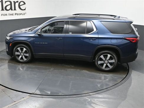 Used 2023 Chevrolet Traverse LT w/ LT Premium Package image 43