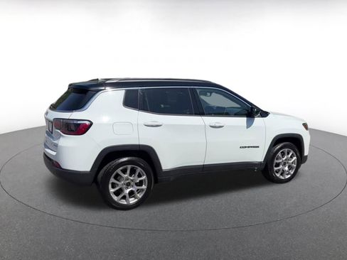 Used 2025 Jeep Compass Limited AWD/4WD image 15