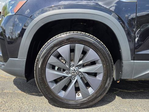 Used 2024 Volkswagen Taos S image 15