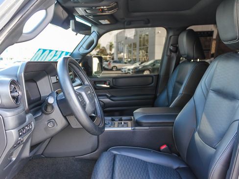 Used 2025 Toyota Land Cruiser image 18