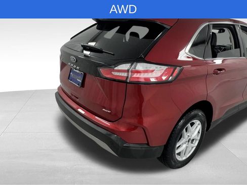 Used 2023 Ford Edge SEL w/ Convenience Package AWD/4WD image 3