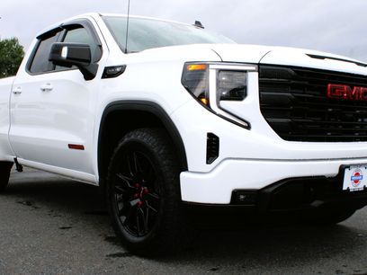 Used 2023 GMC Sierra 1500 Elevation w/ Preferred Package