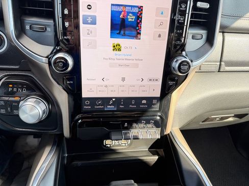 Used 2022 RAM 1500 Laramie image 30