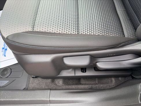 New 2026 Chevrolet Trax LT image 18