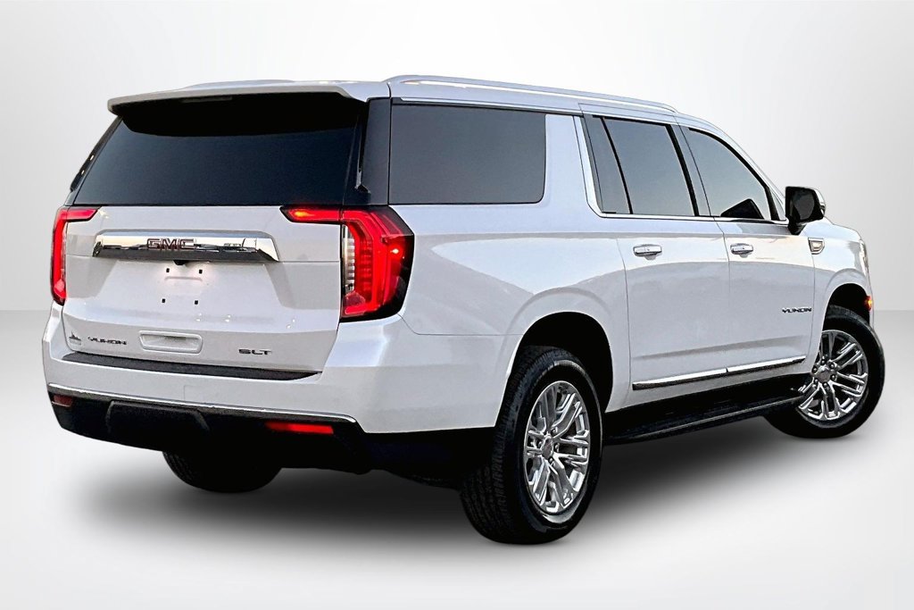 Used 2023 GMC Yukon XL SLT w/ SLT Premium Package AWD/4WD image 6