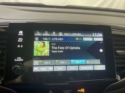 Used 2023 Honda Passport TrailSport image 16