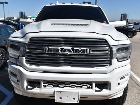 Used 2019 RAM 3500 Laramie AWD/4WD image 2