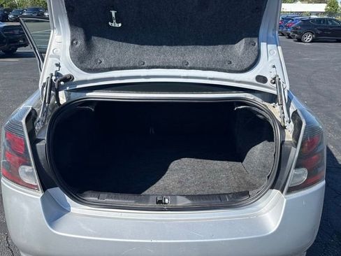 Used 2012 Nissan Sentra 2.0 SR w/ Special Edition Pkg FWD image 9