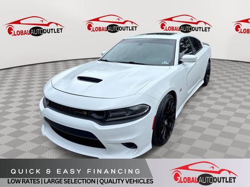 Used 2019 Dodge Charger Scat Pack w/ Plus Group RWD image 1
