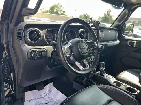 Used 2022 Jeep Gladiator Overland w/ Popular Equipment Package AWD/4WD image 20