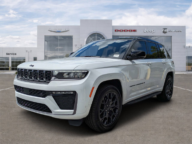 Certified 2026 Jeep Grand Cherokee Summit w/ Obsidian Package AWD/4WD image 5
