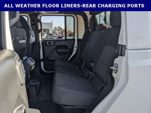 New 2026 Jeep Gladiator Mojave image 14