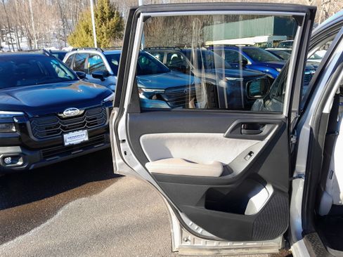 Used 2016 Subaru Forester 2.5i Premium w/ All-Weather Package image 27