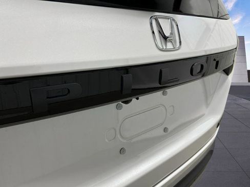 New 2025 Honda Pilot TrailSport image 5