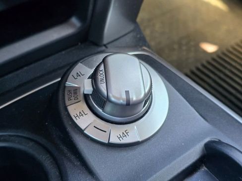 Used 2021 Toyota 4Runner Limited image 32