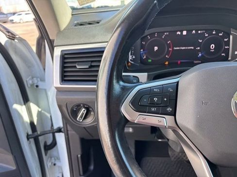 Used 2021 Volkswagen Atlas SEL Premium image 18