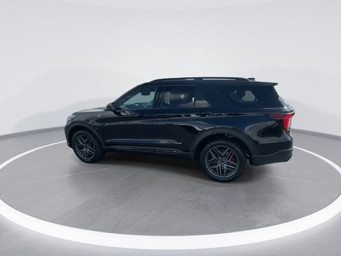 New 2026 Ford Explorer ST-Line AWD/4WD image 5