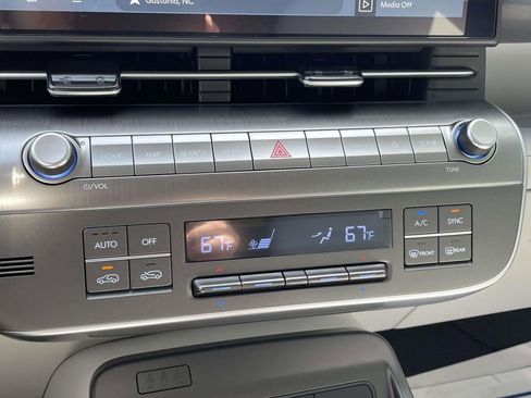 New 2026 Hyundai Kona Limited FWD image 32