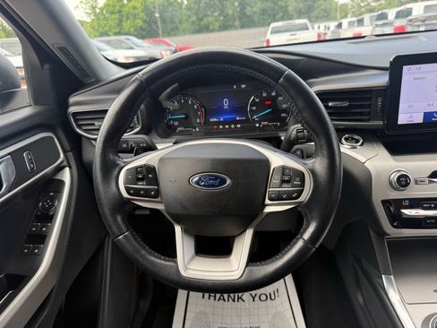 Used 2020 Ford Explorer XLT w/ Equipment Group 202A RWD image 24