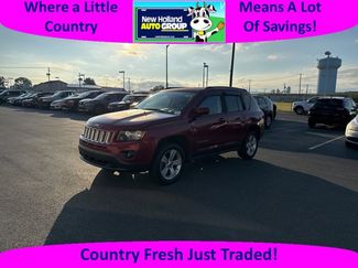 Used 2016 Jeep Compass Latitude image 1