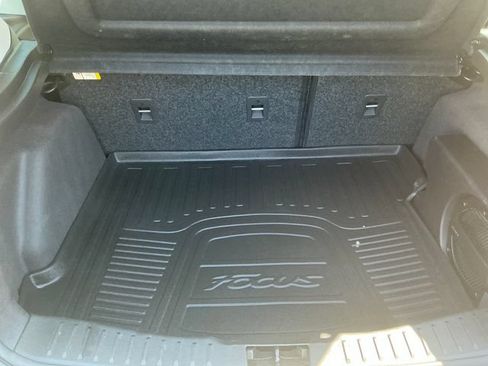 Used 2018 Ford Focus SEL FWD image 23