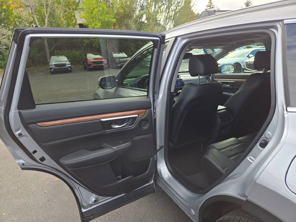 Used 2019 Honda CR-V Touring image 16