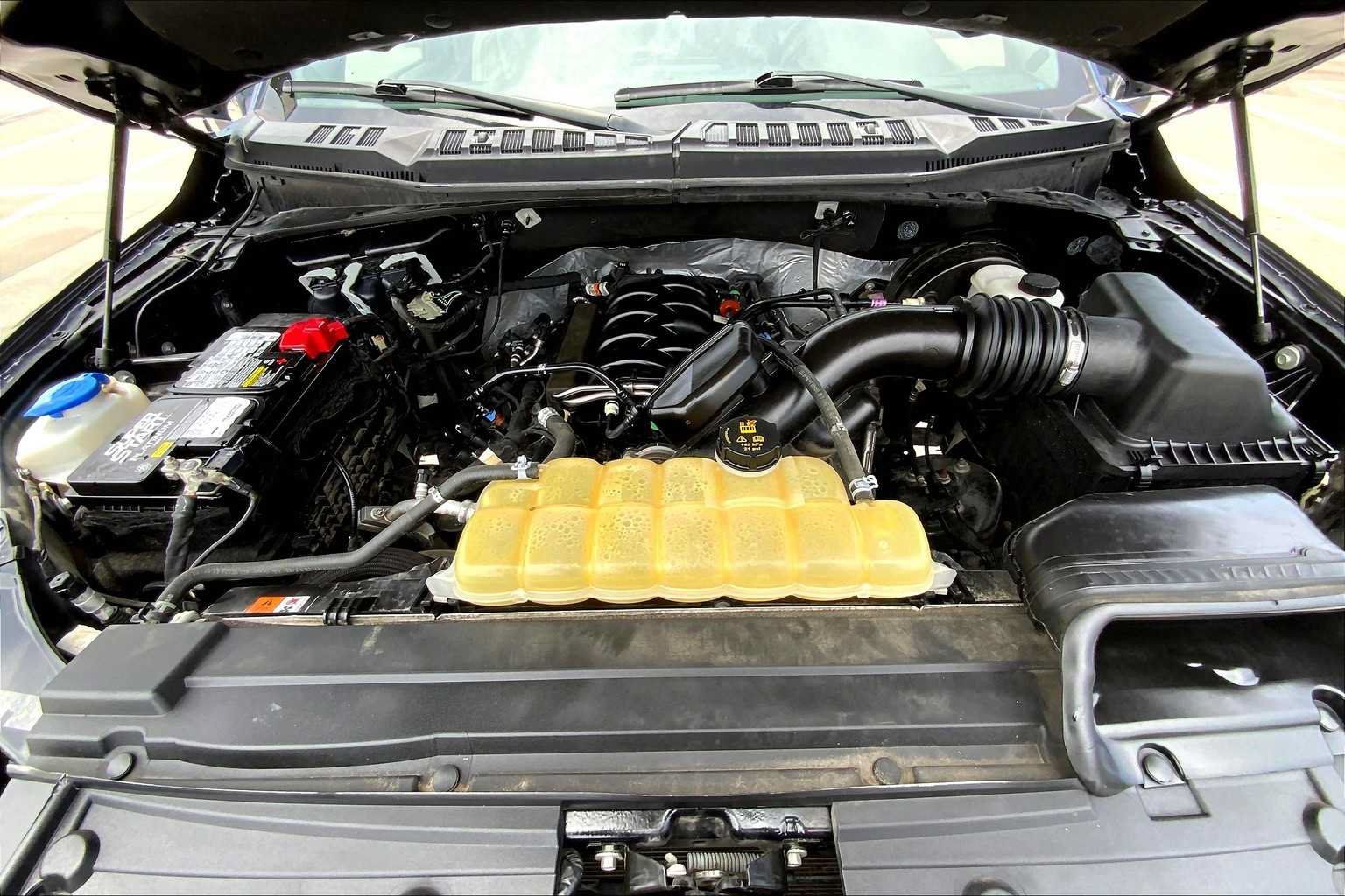 Used 2020 Ford F150 Lariat RWD image 31