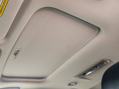 Used 2025 Kia Telluride S image 21