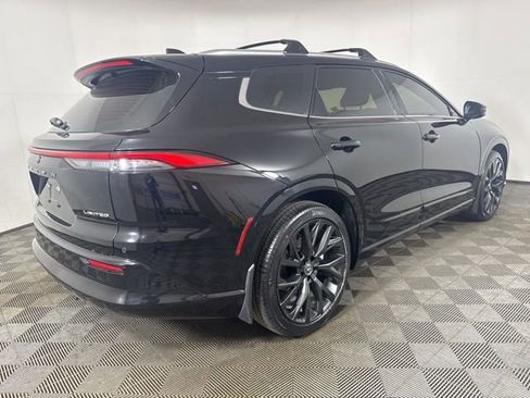 Used 2025 Toyota Crown Signia w/ Advanced Technology Package image 3