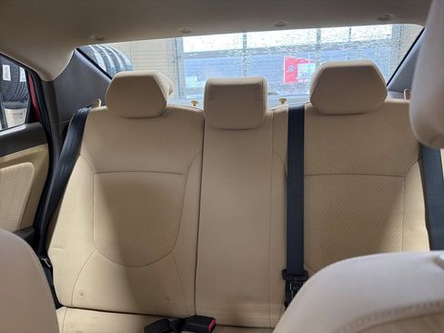 Used 2013 Hyundai Accent GLS w/ Premium Pkg image 18