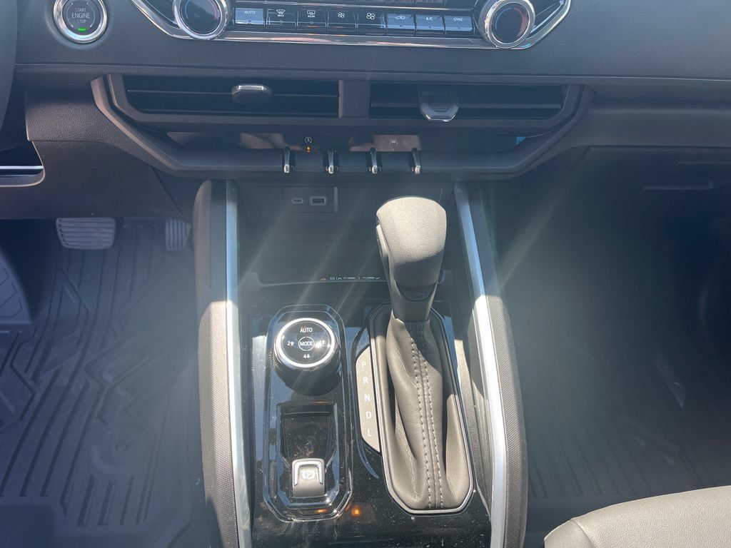 New 2026 Chevrolet Colorado Trail Boss AWD/4WD image 11